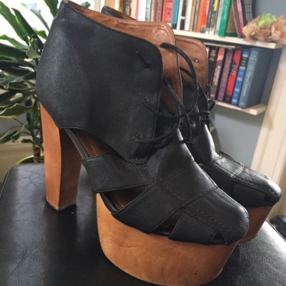 Leather and Wood Platfrom Heels
